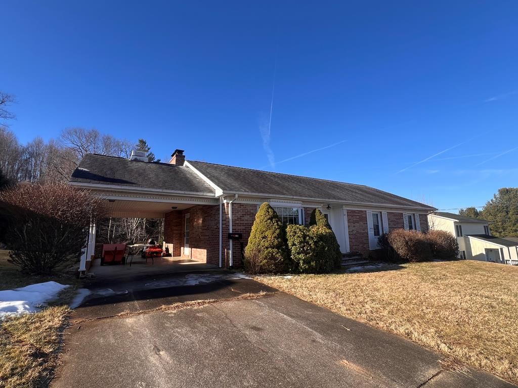 Photo of 405 Long St, Galax, VA 24333 (MLS # 105864)