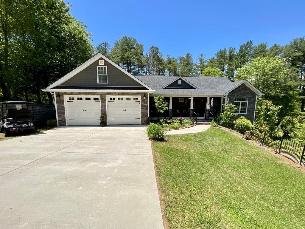 Photo of 351 Oak Hollow Circle, Galax, VA 24333 (MLS # 110409)