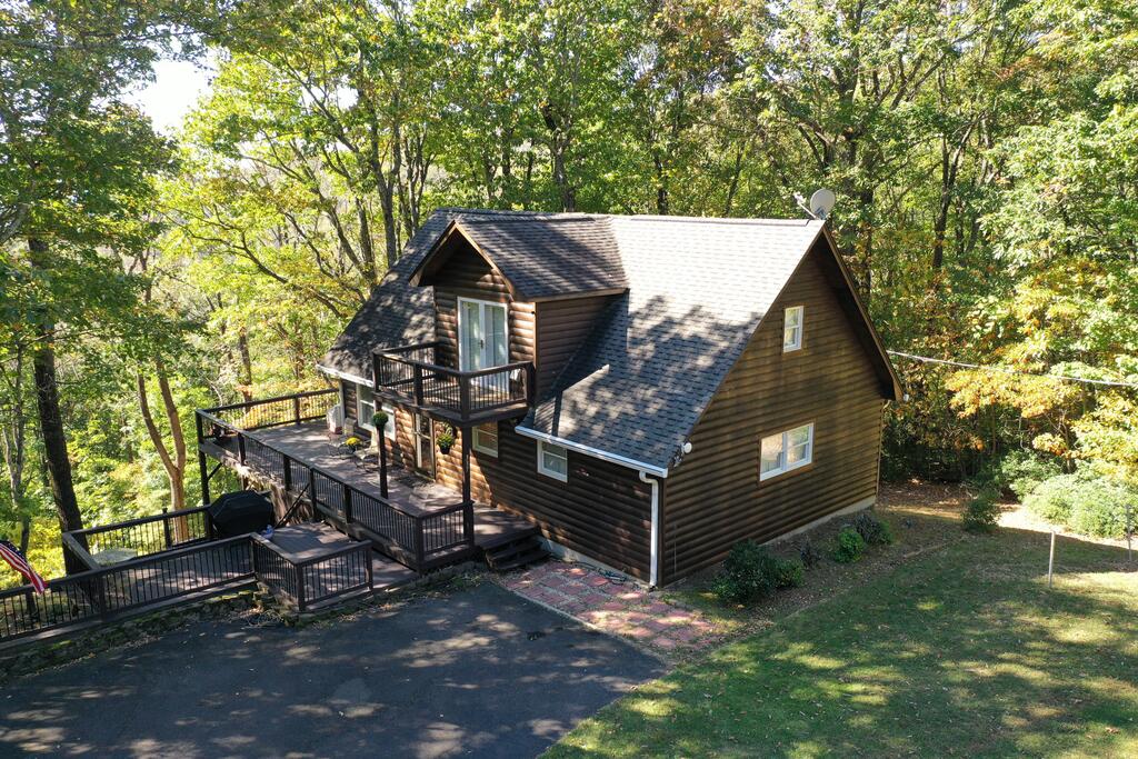 Photo of 337 Flint Ridge Trail, Fancy Gap, VA 24328 (MLS # 112380)