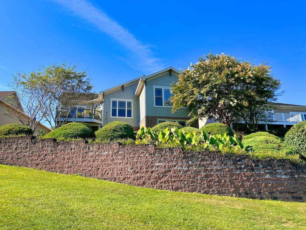 Photo of 3840 Fairway View Dr, Riner, VA 24149 (MLS # 111326)