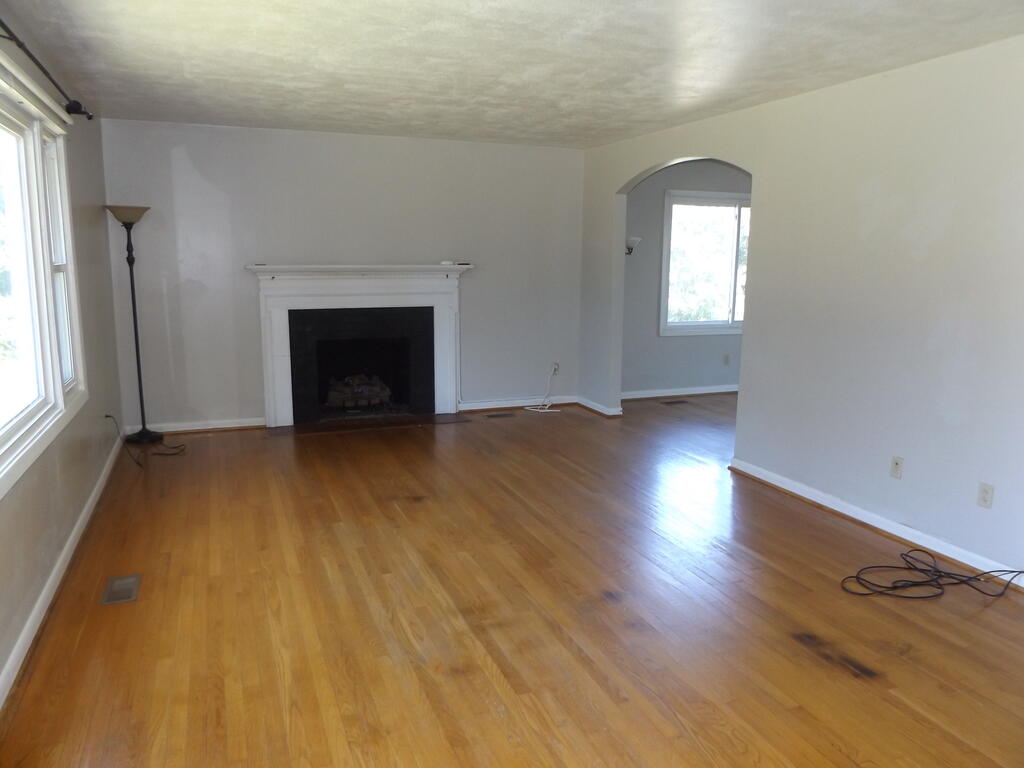 Photo of 158 Old Coon Ridge Parkway, Hillsville, VA 24343 (MLS # 111938)