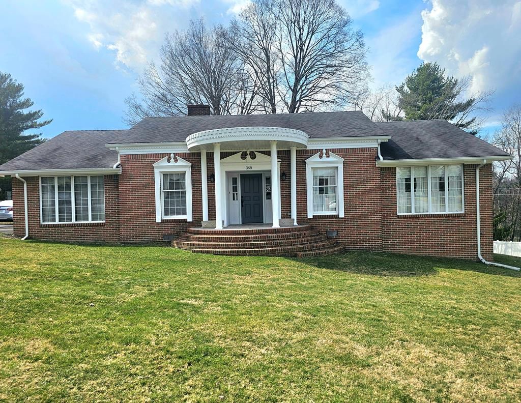 Photo of 368 Adams Street, Tazewell, VA 24651 (MLS # 109110)