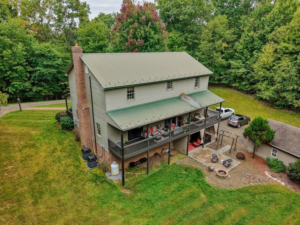 Photo of 1705 Barberry Rd, Floyd, VA 24091 (MLS # 103495)