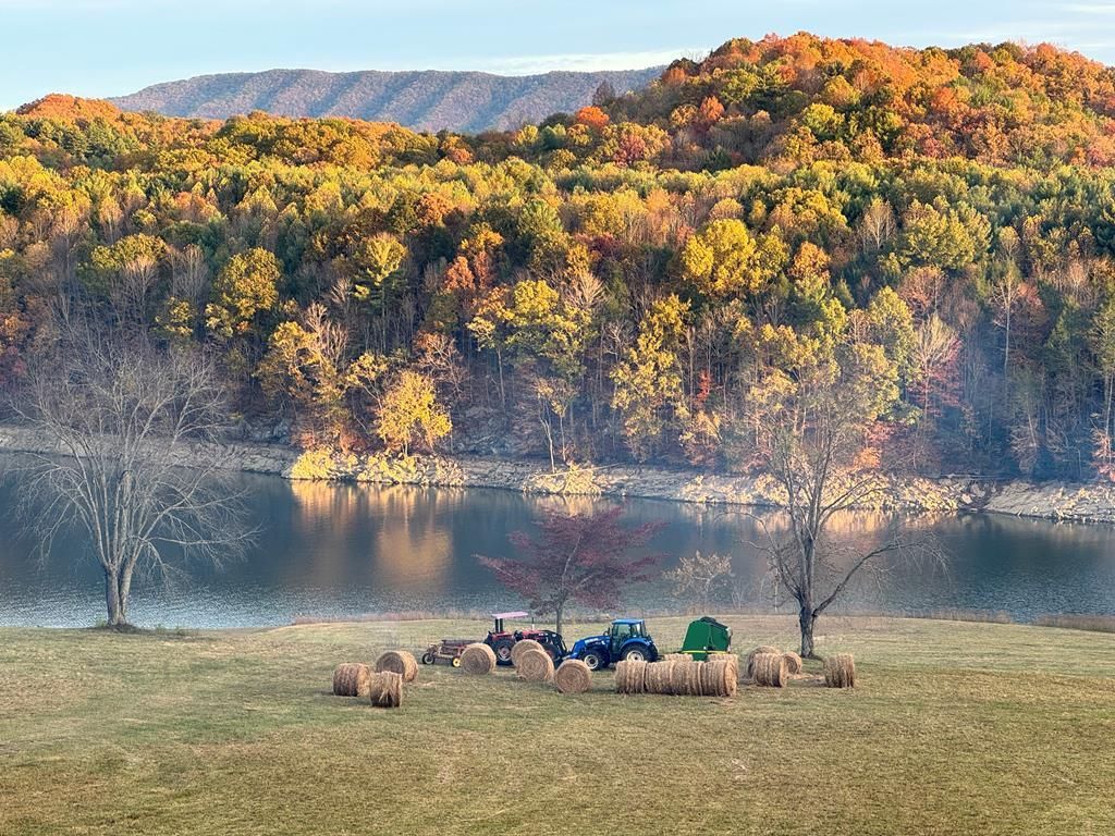 Photo of TBD Mandalay Lane #0, Abingdon, VA 24211 (MLS # 104416)