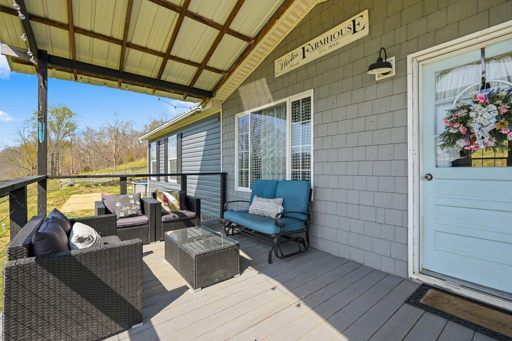 Photo of 38 Spring Ridge Court, Lebanon, VA 24266 (MLS # 109682)