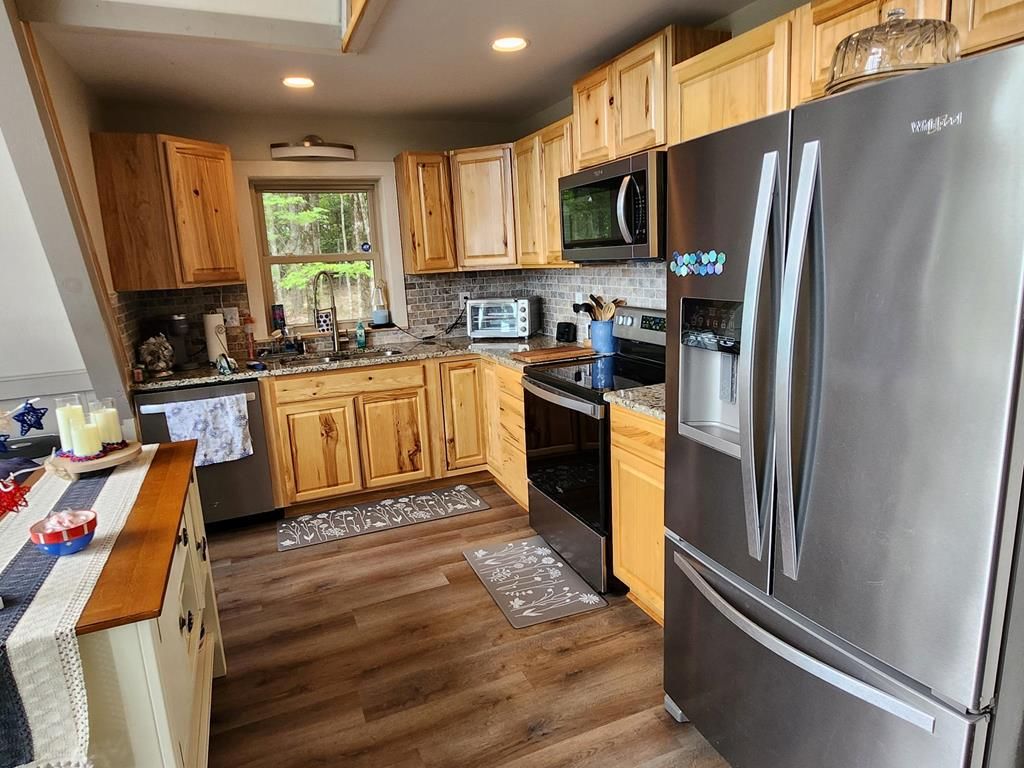 Photo of 917 Mountain View Dr, Fancy Gap, VA 24328 (MLS # 110544)