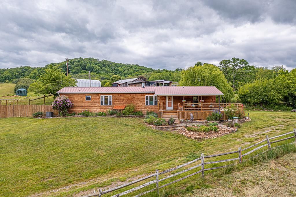 Photo of 27431 Denton Valley Road, Abingdon, VA 24211 (MLS # 110189)