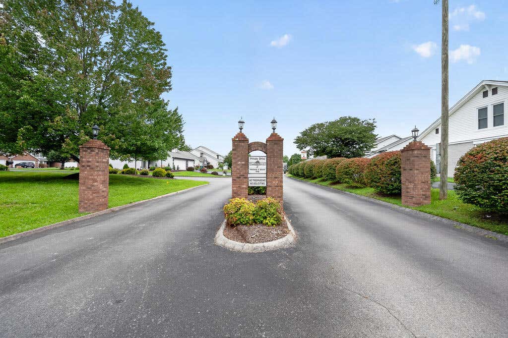 Photo of 177 Timber Ridge Rd, Bristol, VA 24201 (MLS # 111537)