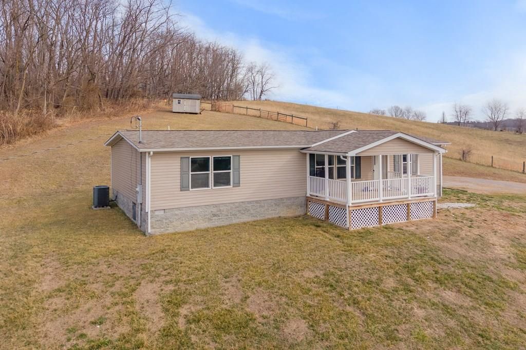 Photo of 1436 Fort Chiswell Rd, Max Meadows, VA 24360 (MLS # 104537)