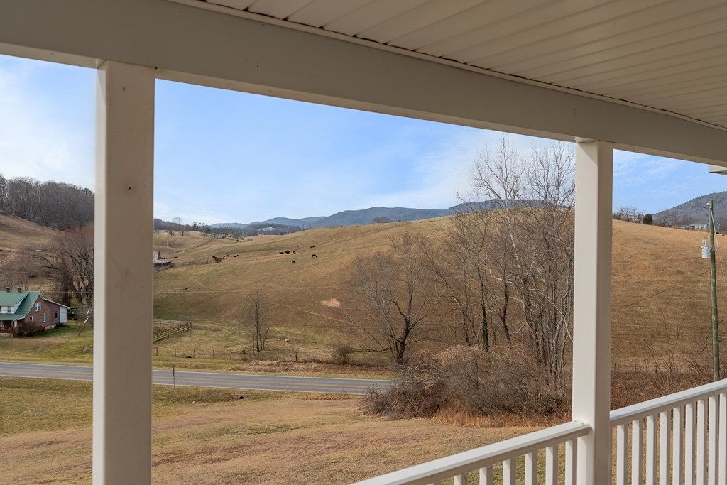 Photo of 1436 Fort Chiswell Rd, Max Meadows, VA 24360 (MLS # 104537)