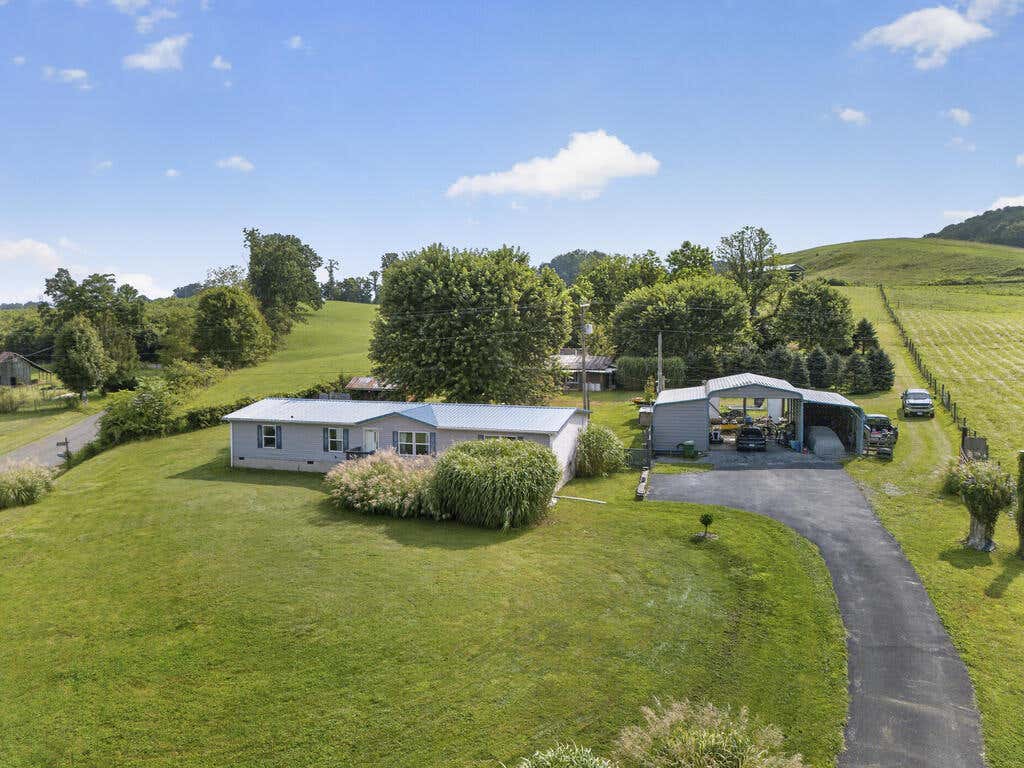 Photo of 16557 Mill Creek Rd, Chilhowie, VA 24319 (MLS # 111428)