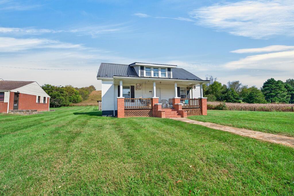 Photo of 2058 Austinville Road, Austinville, VA 24312 (MLS # 112366)