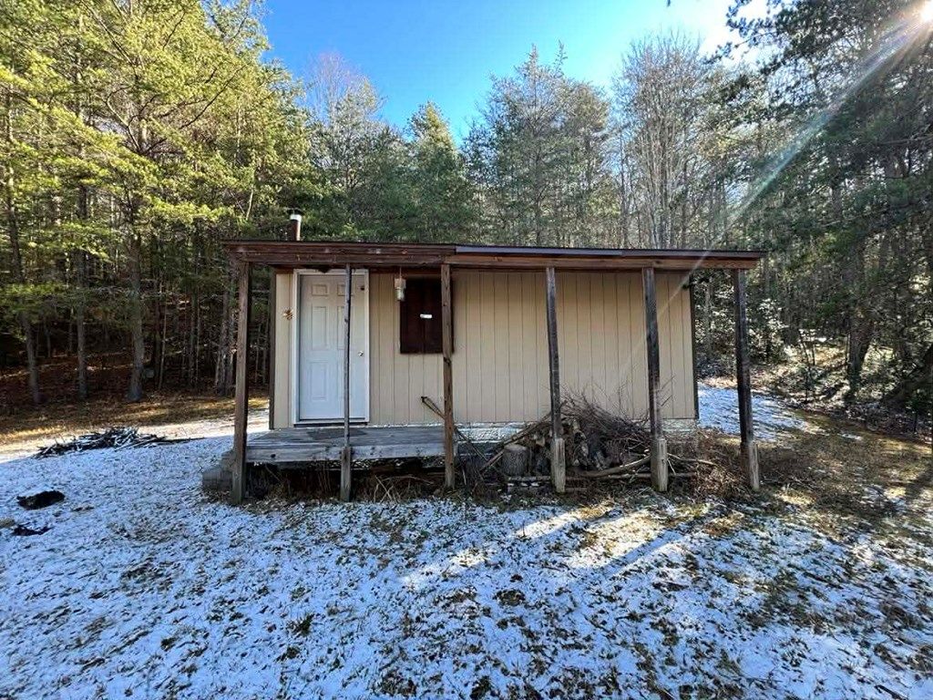 Photo of 98 Mulberry Ln #22 &amp; 23, Bastian, VA 24314 (MLS # 104627)