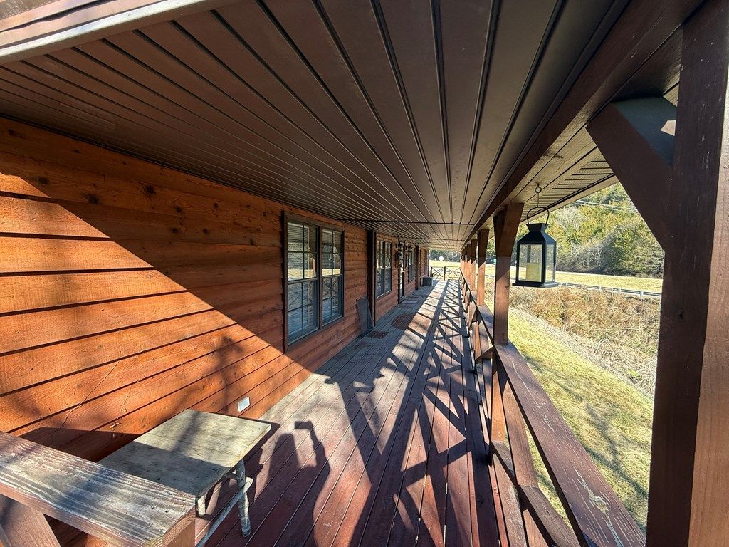 Photo of 5163 Kents Ridge Rd, Cedar Bluff, VA 24609 (MLS # 105919)