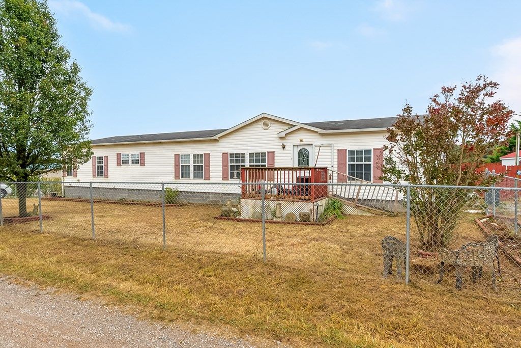 Photo of 188 Grandview Dr, Max Meadows, VA 24360 (MLS # 103574)