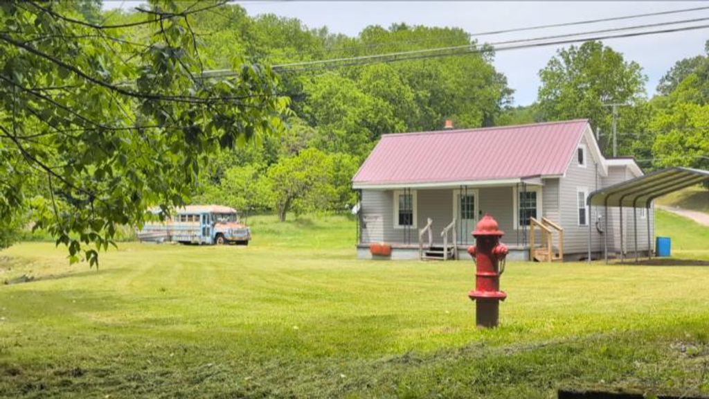 Photo of 203 Old Quarry Rd, Saltville, VA 24370 (MLS # 110375)