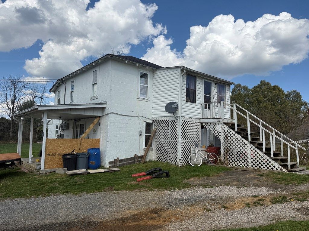 Photo of 129 Newbern Rd, Dublin, VA 24084 (MLS # 109623)