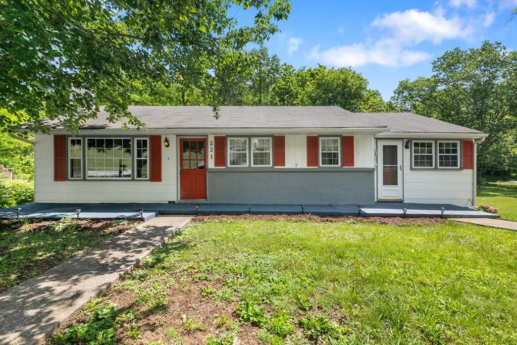 Photo of 331 Hulldale Ave, Marion, VA 24354 (MLS # 110335)