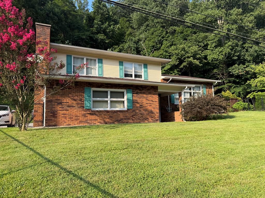 Photo of 1148 JA Yates Street, Grundy, VA 24614 (MLS # 111200)