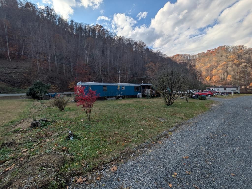 Photo of 1171 Sun Dance Ln, Hurley, VA 24620 (MLS # 104061)