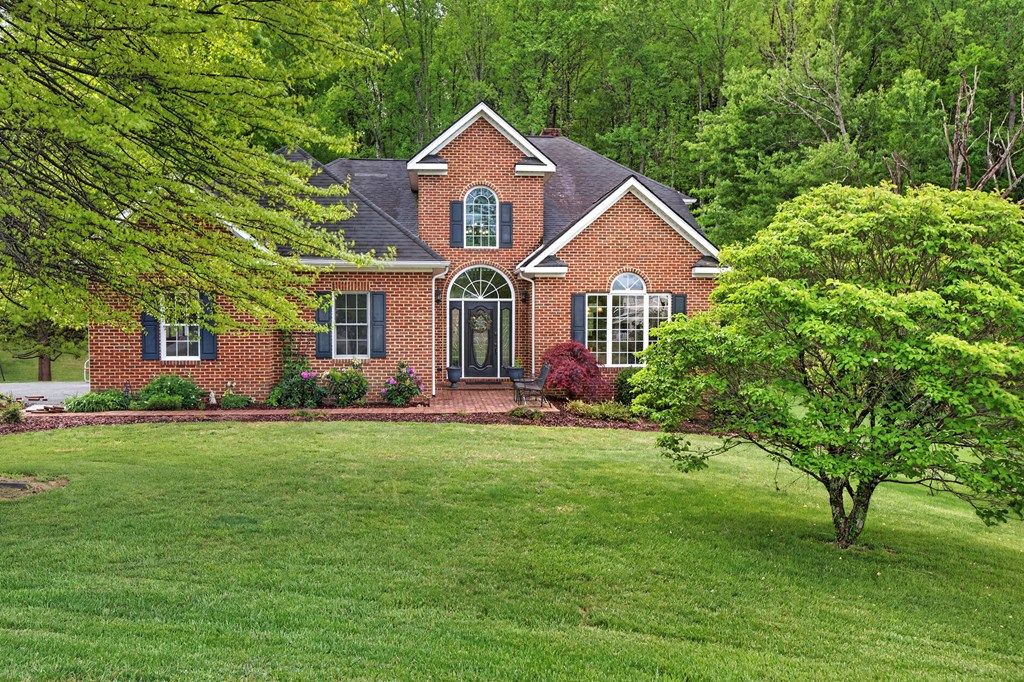 Photo of 156 Brooke Street, Chilhowie, VA 24319 (MLS # 109849)