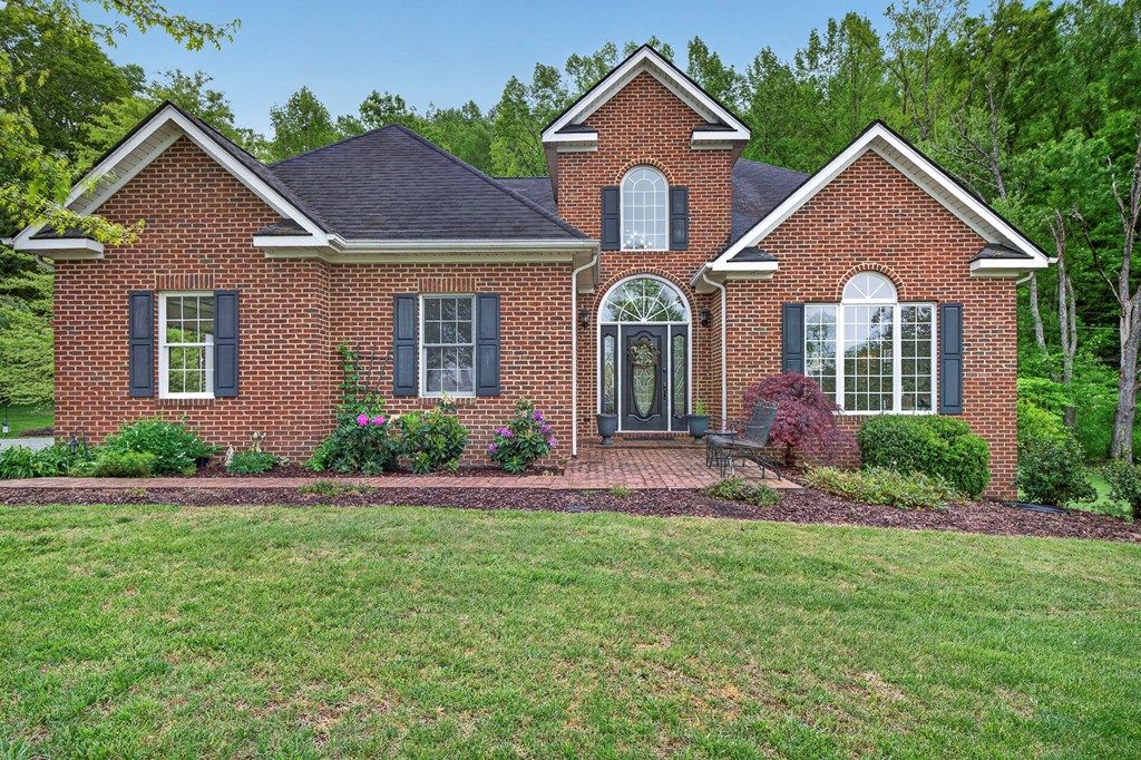 Photo of 156 Brooke Street, Chilhowie, VA 24319 (MLS # 109849)