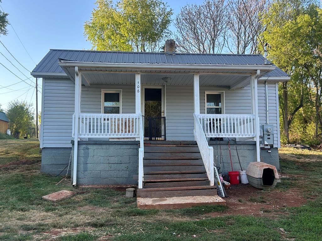 Photo of 108 Stinger Drive, Ivanhoe, VA 24350 (MLS # 110181)