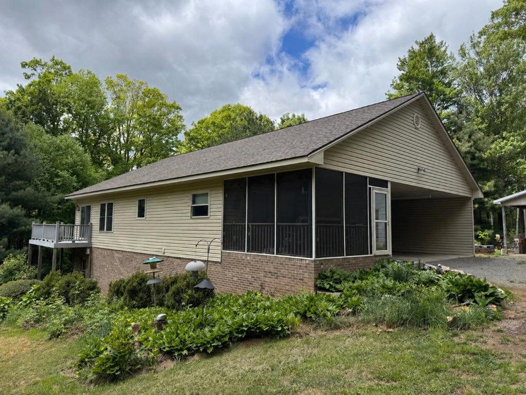 Photo of 5461 Joy Ranch Rd, Woodlawn, VA 24381 (MLS # 110195)