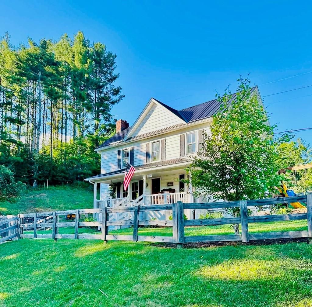 Photo of 1978 Liberty Hill Road, Fries, VA 24330 (MLS # 110700)