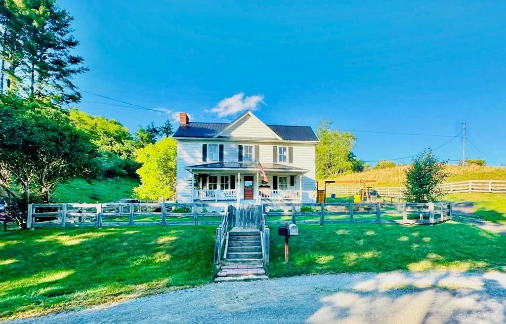 Photo of 1978 Liberty Hill Road, Fries, VA 24330 (MLS # 110700)
