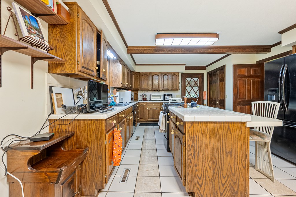 Marion, Virginia 24354, United States, 5 Bedrooms Bedrooms, ,4 BathroomsBathrooms,Residential,Active,139308