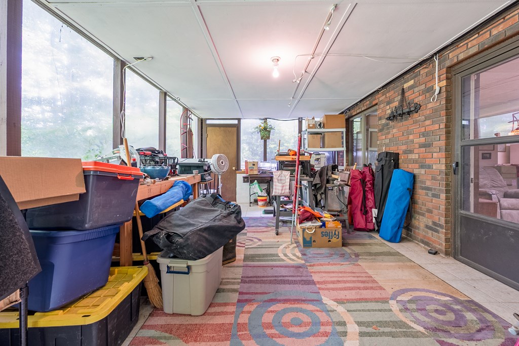 Marion, Virginia 24354, United States, 5 Bedrooms Bedrooms, ,4 BathroomsBathrooms,Residential,Active,139308