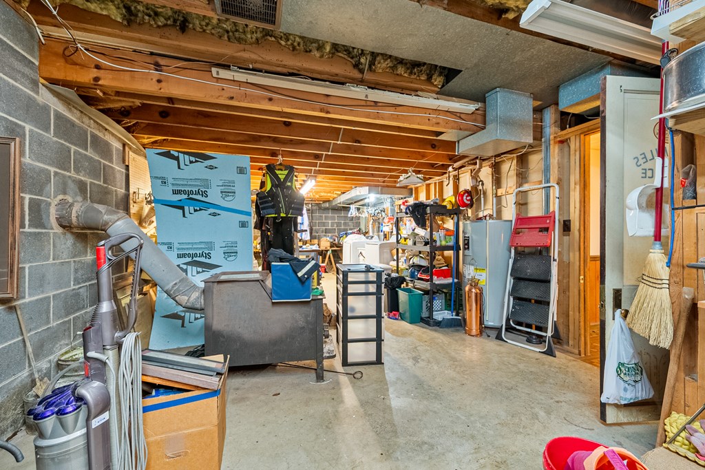 Marion, Virginia 24354, United States, 5 Bedrooms Bedrooms, ,4 BathroomsBathrooms,Residential,Active,139308