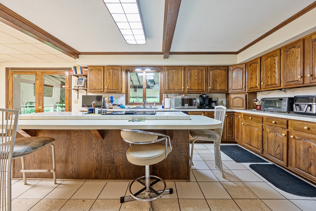 Marion, Virginia 24354, United States, 5 Bedrooms Bedrooms, ,4 BathroomsBathrooms,Residential,Active,139308