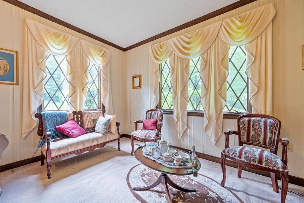 Marion, Virginia 24354, United States, 5 Bedrooms Bedrooms, ,4 BathroomsBathrooms,Residential,Active,139308