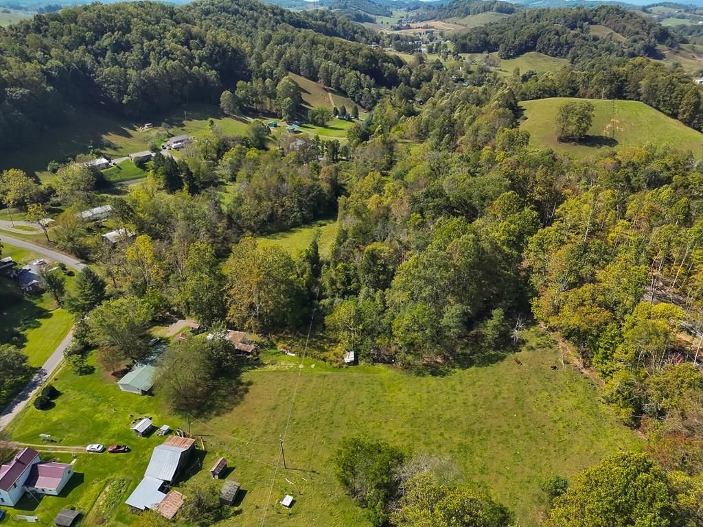 Photo of TBD Tobias Dr #N/A, Meadowview, VA 24361 (MLS # 103982)