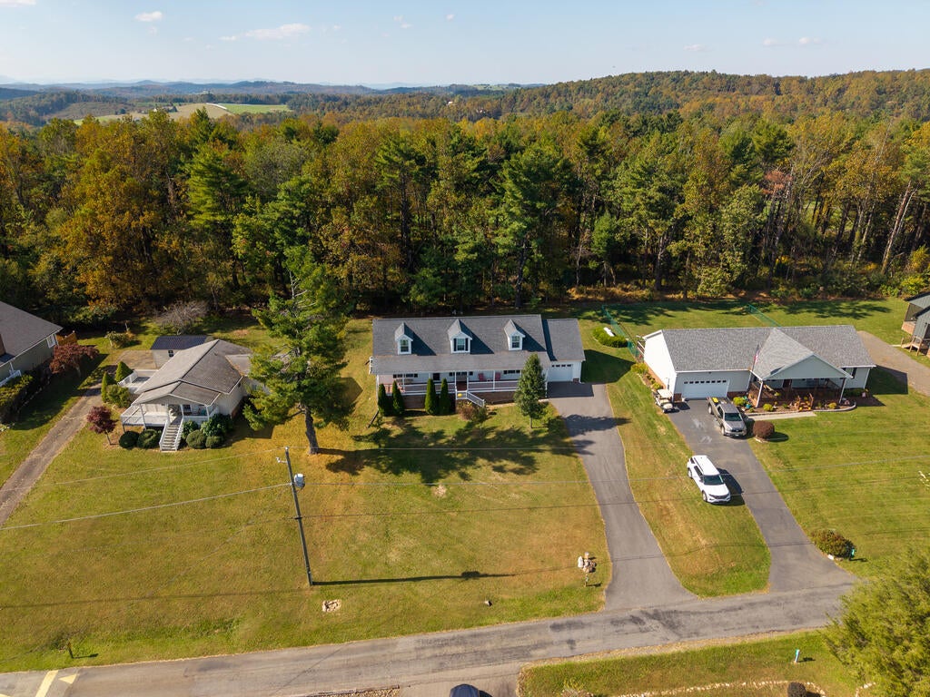 Photo of 85 Chateau Lane, Fancy Gap, VA 24328 (MLS # 112324)