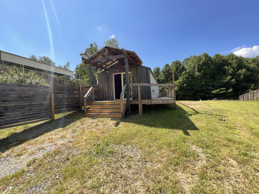 Photo of 105 Starview Lane #19, Galax, VA 24333 (MLS # 111759)