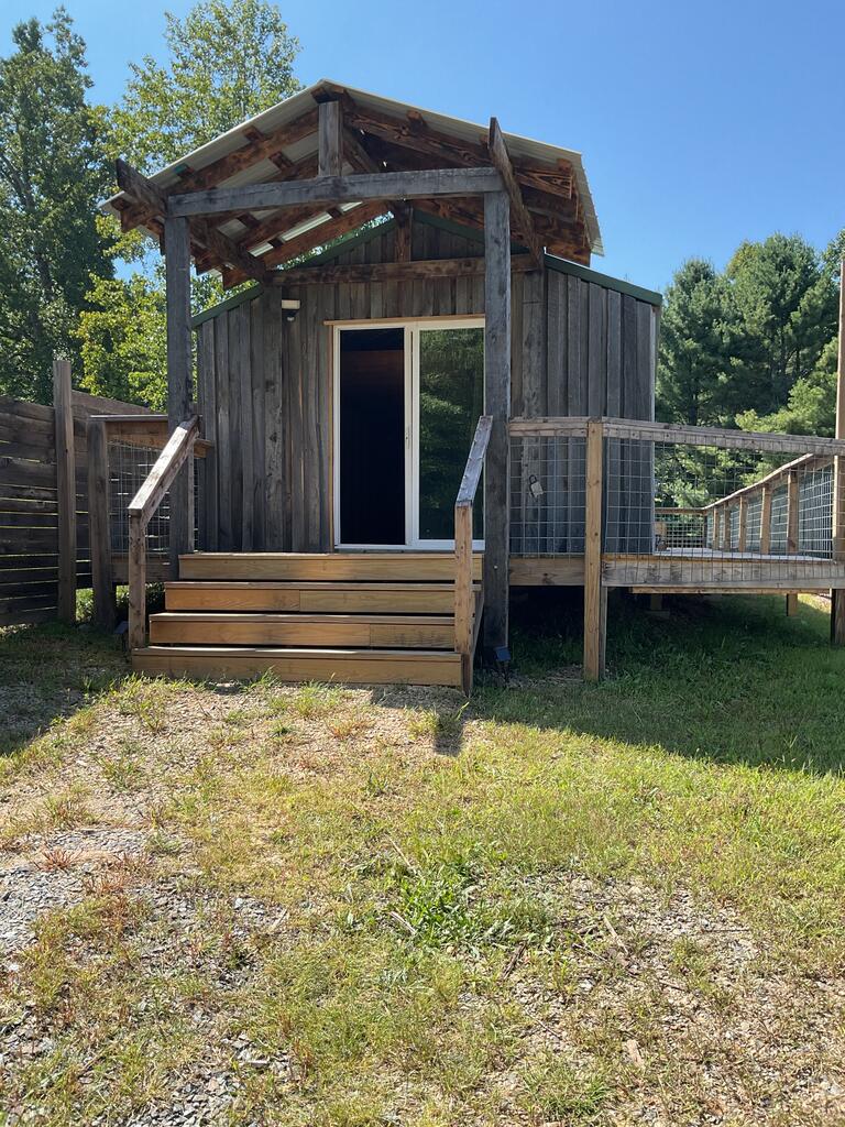 Photo of 105 Starview Lane #19, Galax, VA 24333 (MLS # 111759)