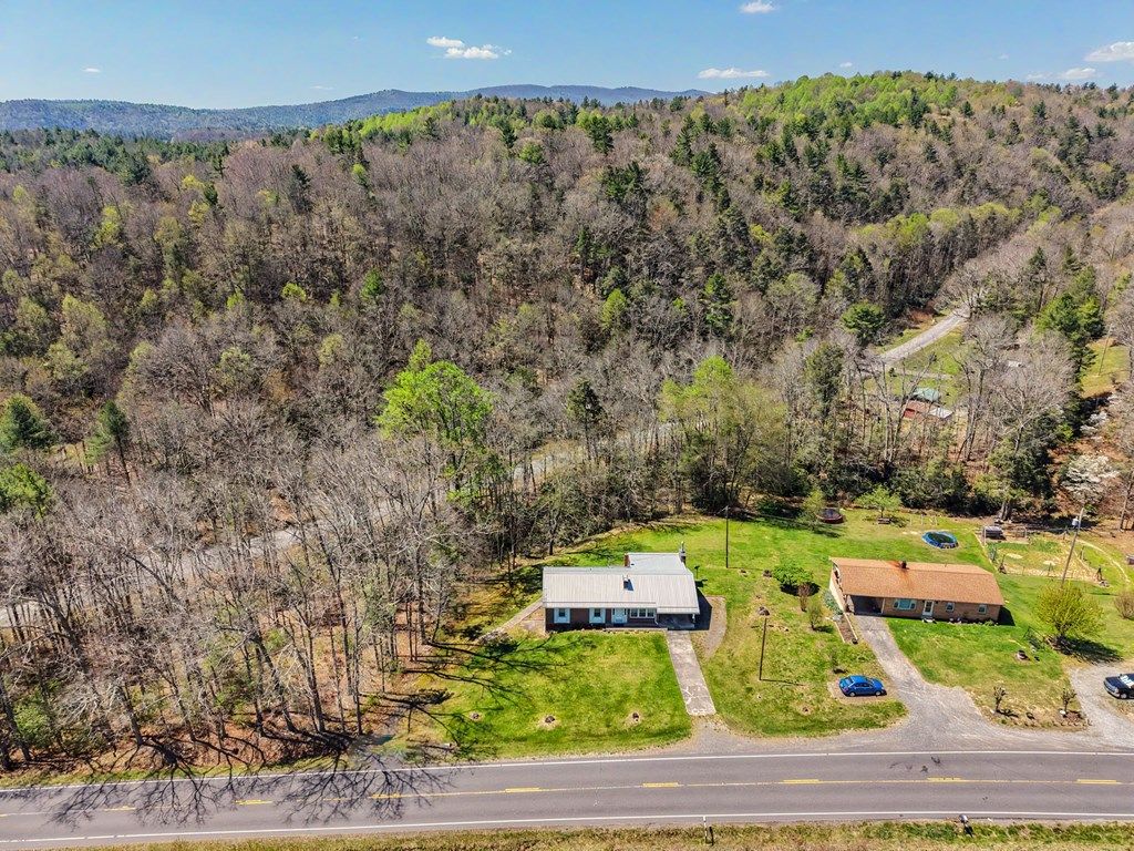 Photo of 6921 Ivanhoe Rd, Ivanhoe, VA 24350 (MLS # 109666)