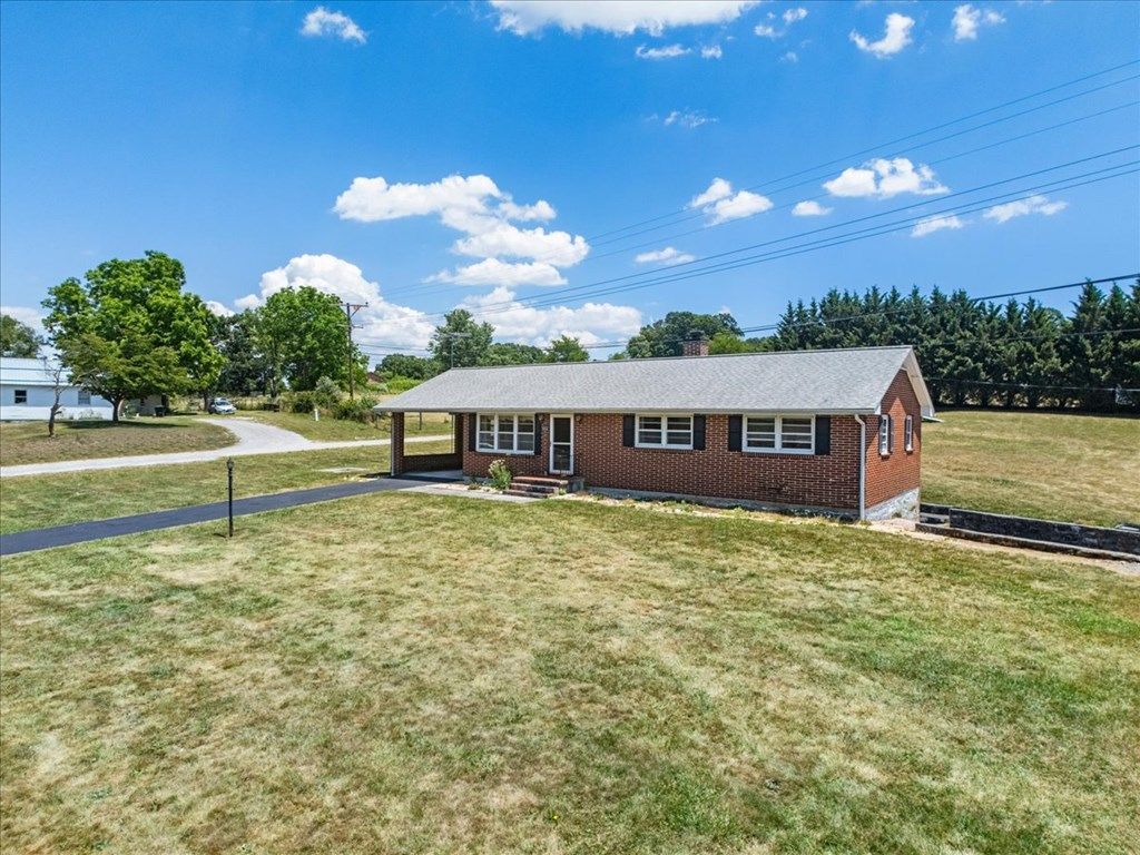 Photo of 5662 Old Route 11 Road, Dublin, VA 24084 (MLS # 110925)