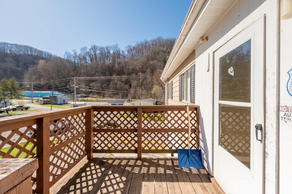 Photo of 171 Market St, Marion, VA 24354 (MLS # 104527)