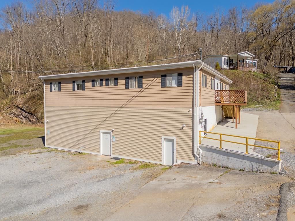 Photo of 171 Market St, Marion, VA 24354 (MLS # 104527)