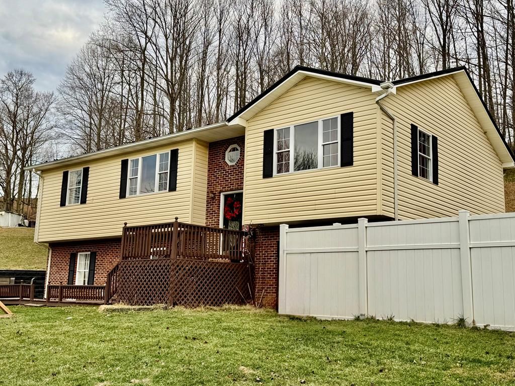 Photo of 329 Shady Grove Road, Tazewell, VA 24651 (MLS # 104411)