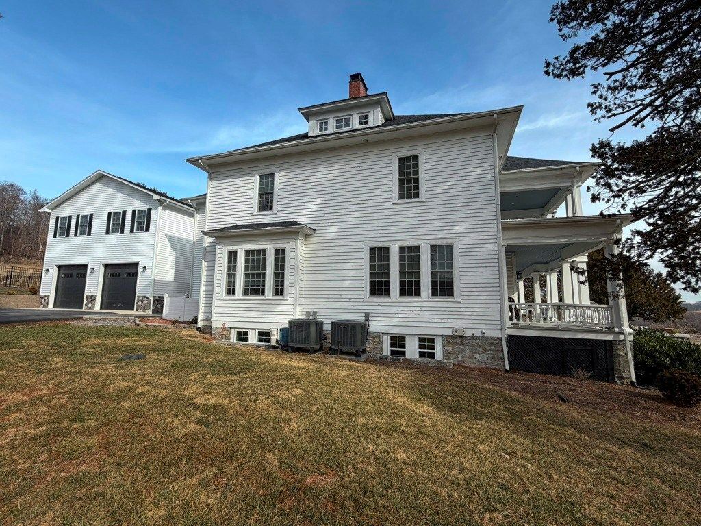 Photo of 6112 E Lee Highway, Draper, VA 24324 (MLS # 104642)