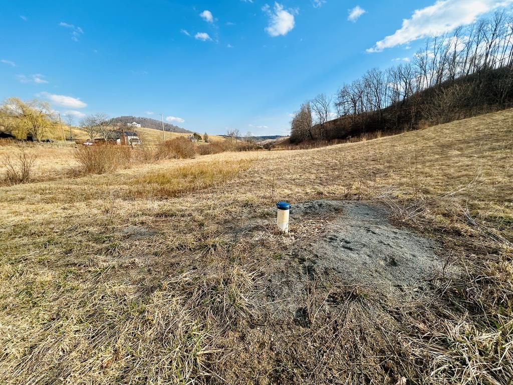 Photo of 6174 Carsonville Rd #136B, Fries, VA 24330 (MLS # 109120)