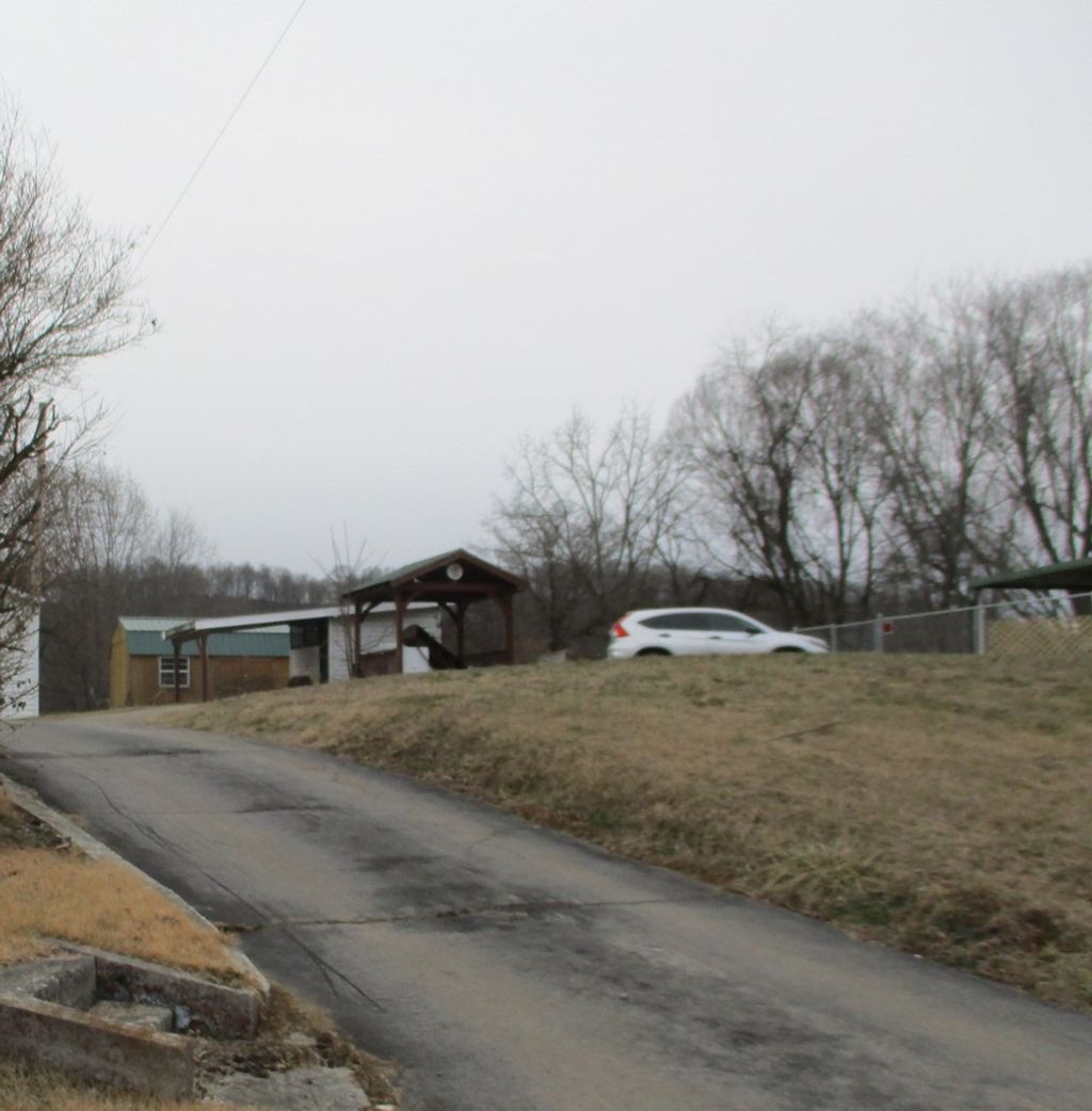 Photo of 1404 West Lee Highway #24, Chilhowie, VA (MLS # 105894)