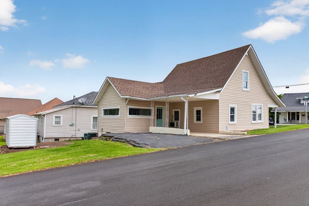Photo of 312 Front St, Galax, VA 24333 (MLS # 109960)