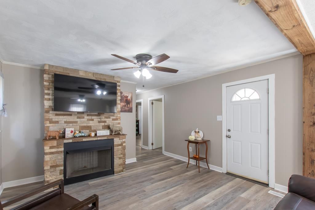 Photo of 501 Sharps Creek Road, Bristol, TN 37620 (MLS # 103719)