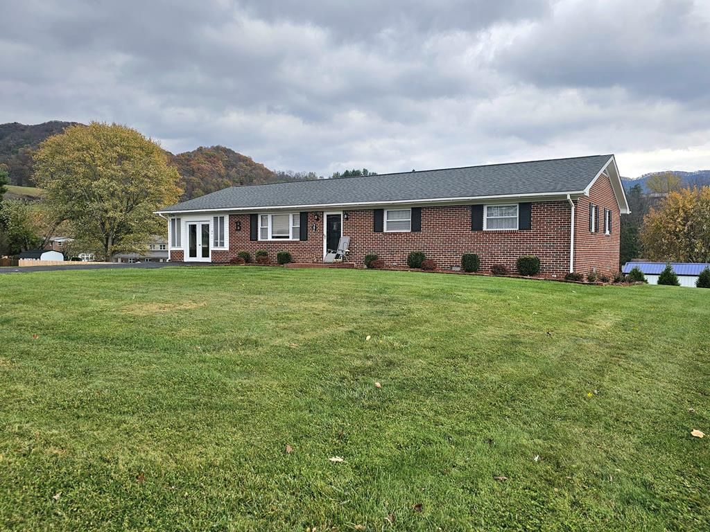 Photo of 386 Dial Rock Road, North Tazewell, VA 24630 (MLS # 103976)